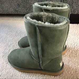 Ugg classic short